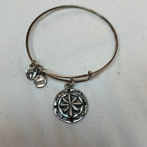 Alex and Ani Silver Compass charm bracelet adjustable Bangle boho